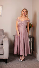 Load image into Gallery viewer, Pastel bridesmaids dresses
