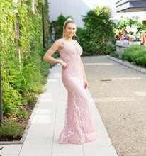 Load image into Gallery viewer, long prom dress

