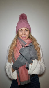 Luxury Hat Scarf And Glove Set in Grey and Purple